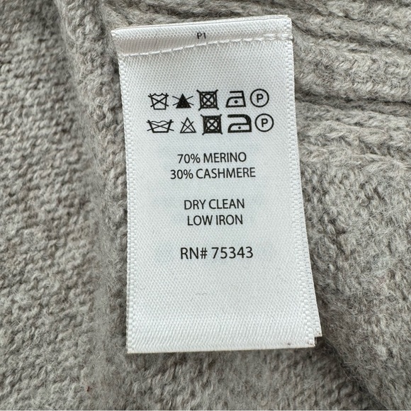 Artisan NY Merino Cashmere Fringed Poncho - Picture 4 of 8